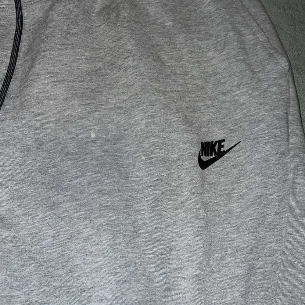 Nike Tech Fleece Joggers Grey 805162-063 - Picture 3 of 7